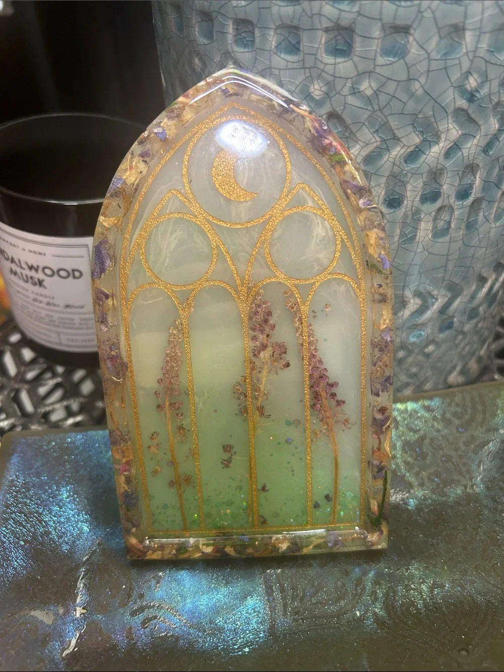 Sandalwood Musk Candle with Green Arch Resin Accent